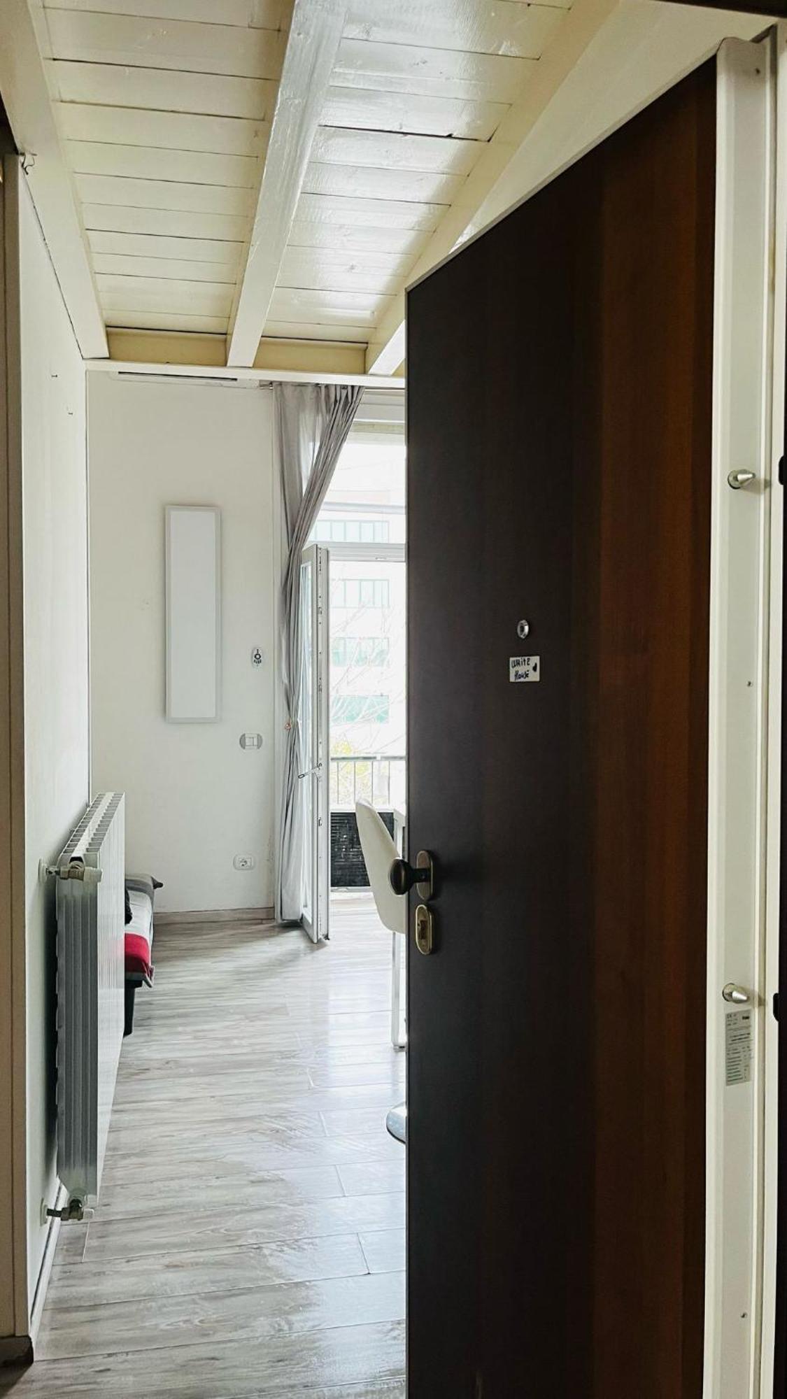 White House Apartment Brescia Exterior photo
